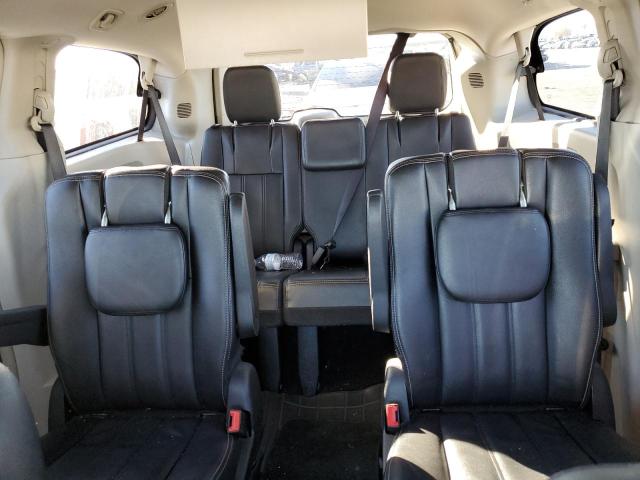 Photo 10 from auction – 2016 CHRYSLER TOWN & COU with VIN 2C4RC1BGXGR269153