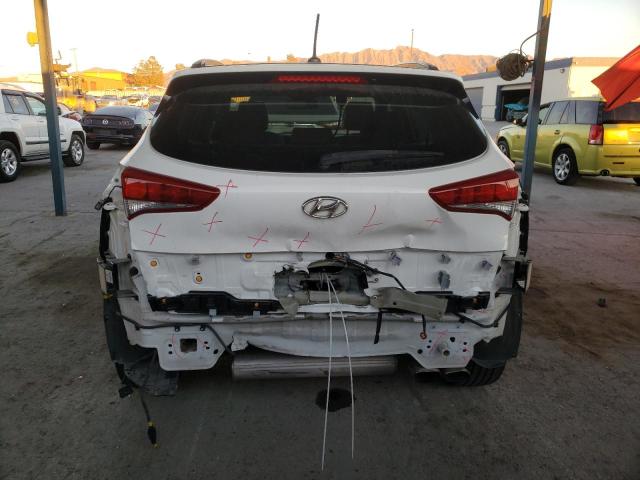 Photo 6 from auction – 2017 HYUNDAI TUCSON LIM with VIN KM8J33A28HU566596