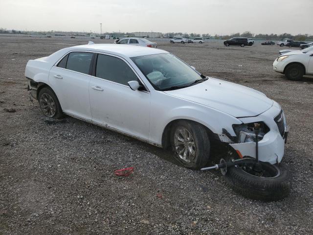 Photo 4 from auction – 2015 CHRYSLER 300 LIMITE with VIN 2C3CCAAG9FH772673