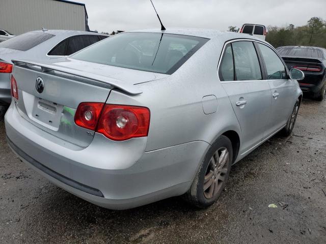 Photo 3 from auction – 2007 VOLKSWAGEN JETTA WOLF with VIN 3VWEG71K77M061828