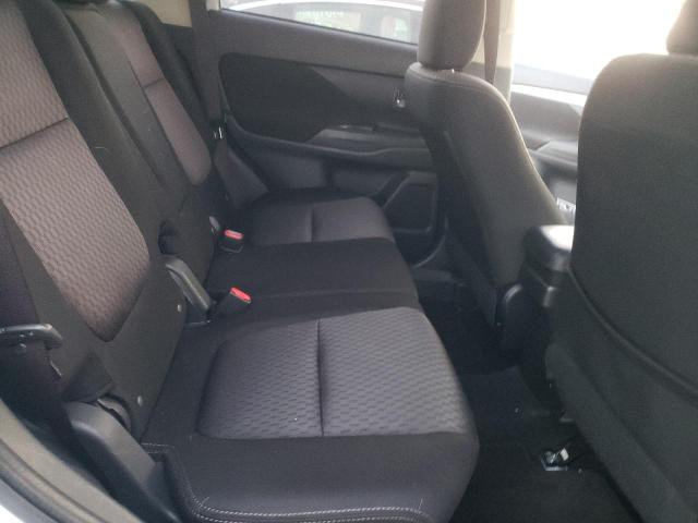 Photo 11 from auction – 2015 MITSUBISHI OUTLANDER with VIN JA4AD2A31FZ011052