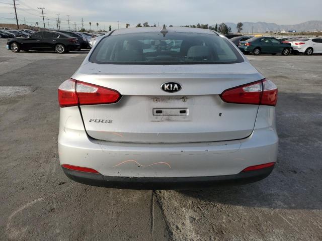 Photo 6 from auction – 2015 KIA FORTE LX with VIN KNAFK4A60F5336223