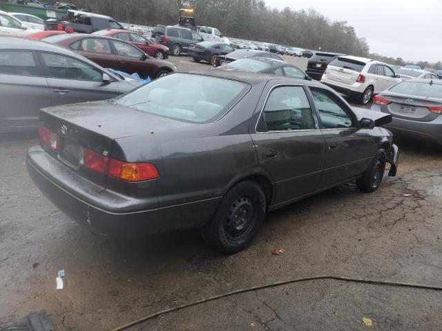 Photo 3 from auction – 2000 TOYOTA CAMRY CE with VIN 4T1BG22K1YU760596