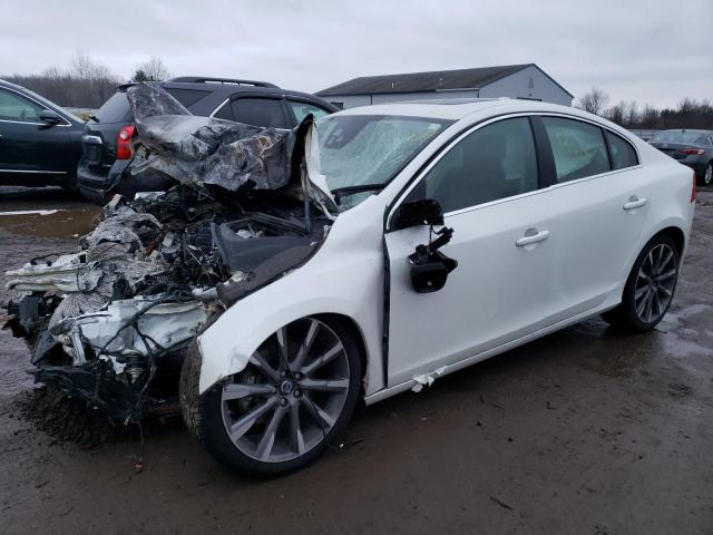 VOLVO S60 PLATIN 2015 with VIN YV149MFM2F1334102 - Photo from auction