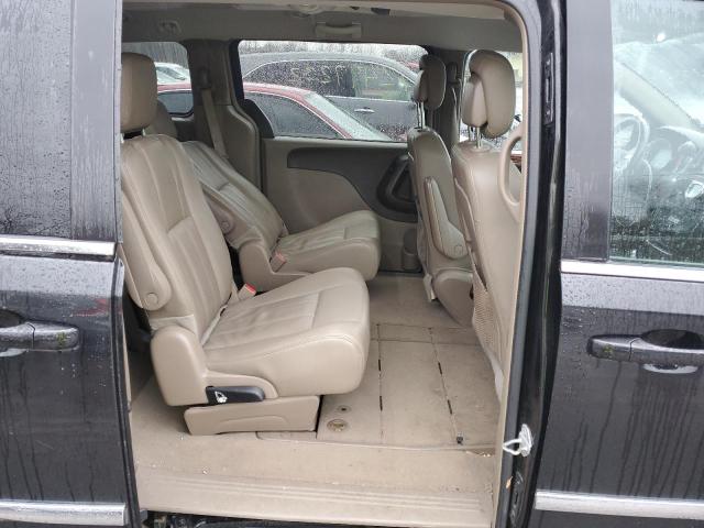 Photo 11 from auction – 2016 CHRYSLER TOWN & COU with VIN 2C4RC1BG2GR245798