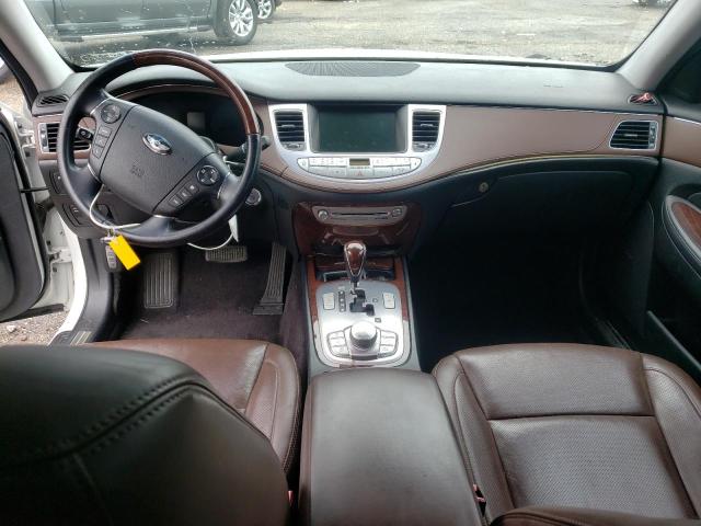 Photo 8 from auction – 2011 HYUNDAI GENESIS 4. with VIN KMHGC4DF0BU116012