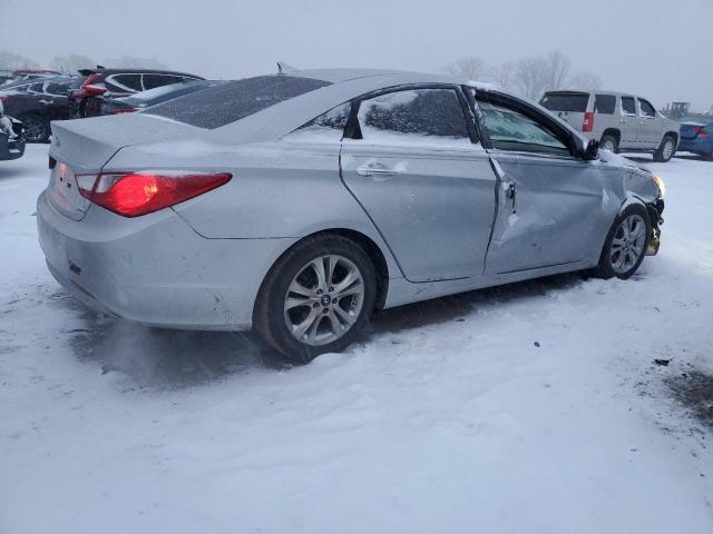 Photo 3 from auction – 2011 HYUNDAI SONATA SE with VIN 5NPEC4AC5BH308610