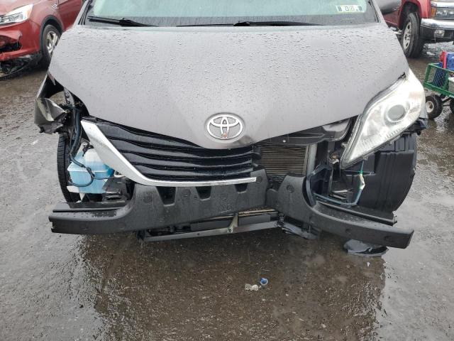 Photo 12 from auction – 2012 TOYOTA SIENNA LE with VIN 5TDKK3DC6CS182409