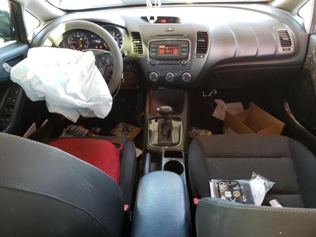 Photo 8 from auction – 2017 KIA FORTE LX with VIN 3KPFK4A7XHE129549