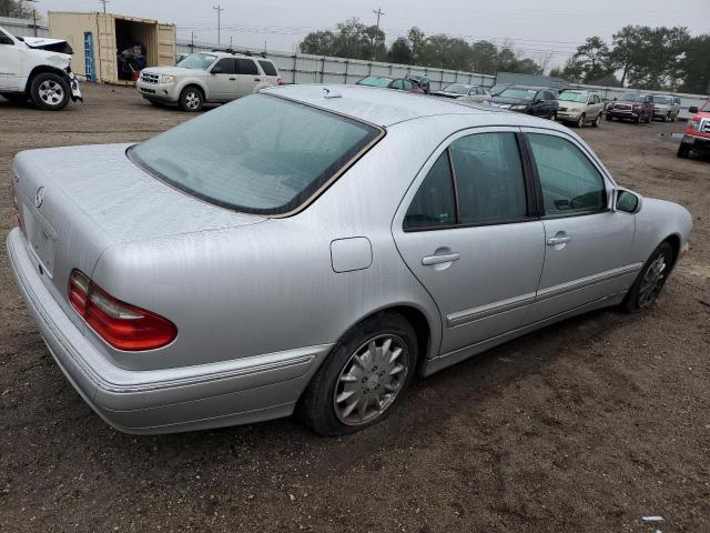 Photo 3 from auction – 2001 MERCEDES-BENZ E 320 with VIN WDBJF65J61B182475