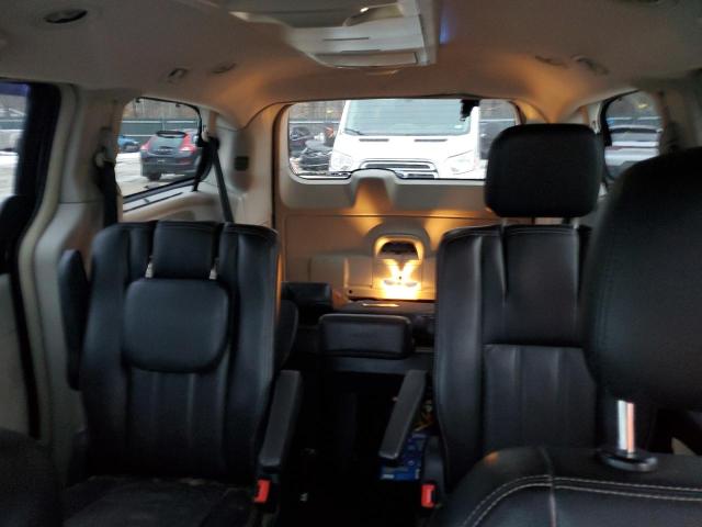 Photo 10 from auction – 2012 CHRYSLER TOWN & COU with VIN 2C4RC1CG5CR339487