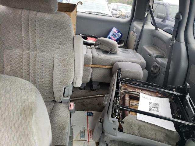 Photo 10 from auction – 2002 TOYOTA SIENNA CE with VIN 4T3ZF19C02U506855