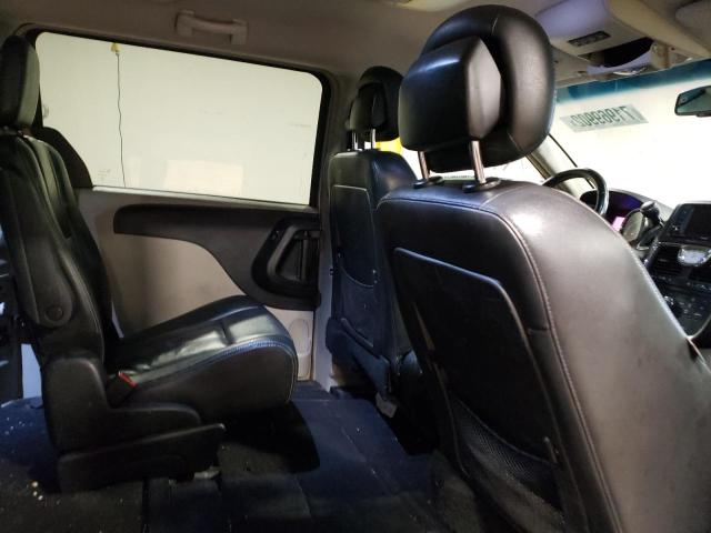 Photo 11 from auction – 2014 CHRYSLER TOWN & COU with VIN 2C4RC1BG7ER434976