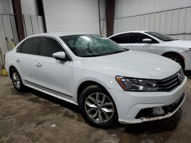 Photo 4 from auction – 2016 VOLKSWAGEN PASSAT S with VIN 1VWAT7A35GC014785