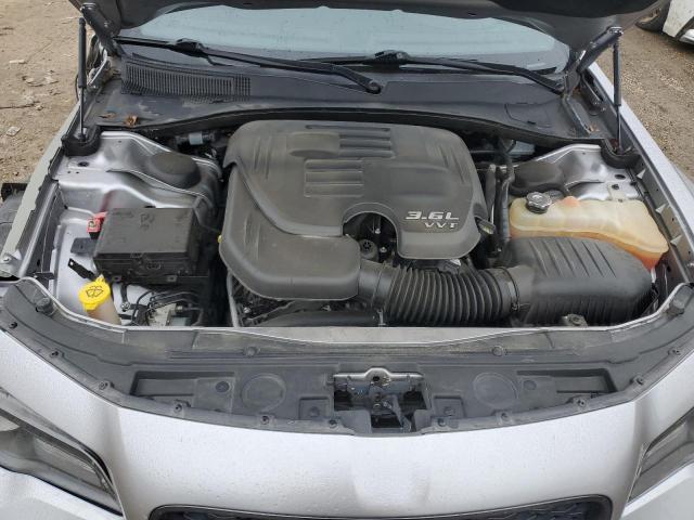 Photo 11 from auction – 2018 CHRYSLER 300 S with VIN 2C3CCABG9JH227483