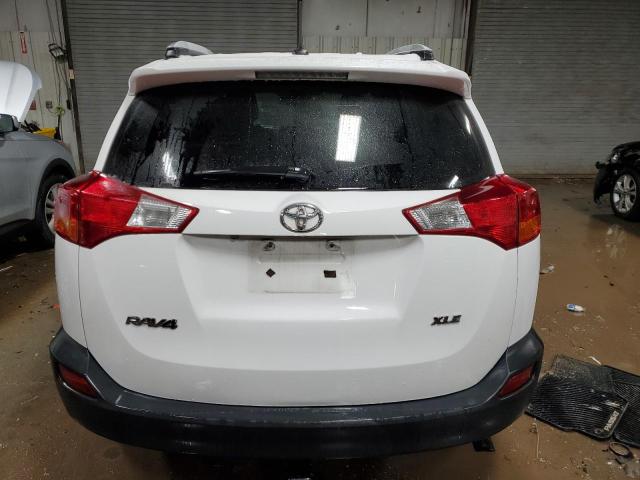 Photo 6 from auction – 2015 TOYOTA RAV4 XLE with VIN 2T3WFREV9FW144832