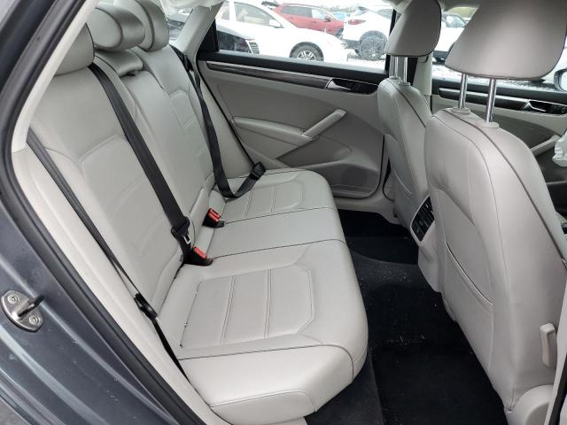 Photo 10 from auction – 2017 VOLKSWAGEN PASSAT SE with VIN 1VWBT7A34HC016405