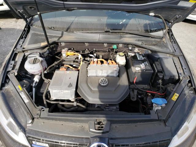 Photo 11 from auction – 2016 VOLKSWAGEN E-GOLF SE with VIN WVWKP7AU0GW913685