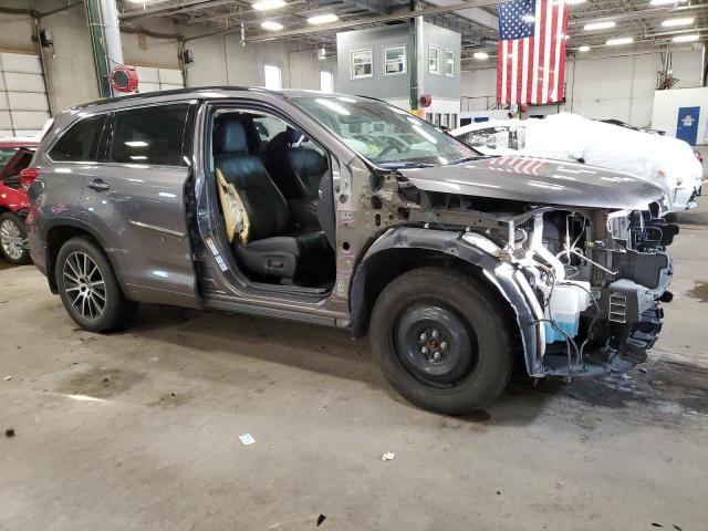 Photo 4 from auction – 2018 TOYOTA HIGHLANDER with VIN 5TDJZRFH7JS897781