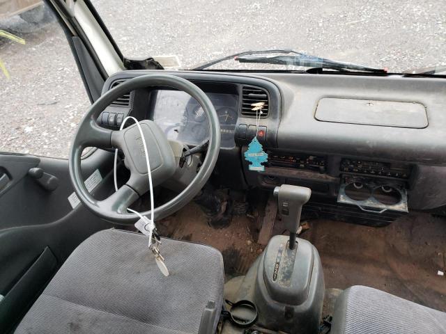 Photo 8 from auction – 2002 ISUZU NPR with VIN JALC4B14327008133