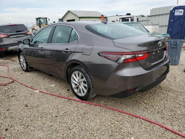 Photo 2 from auction – 2022 TOYOTA CAMRY LE with VIN 4T1C11AK2NU692936