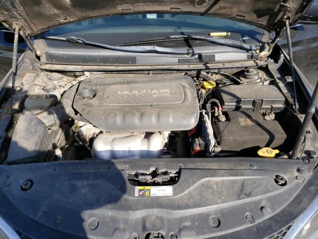 Photo 11 from auction – 2015 CHRYSLER 200 LIMITE with VIN 1C3CCCAB4FN567981