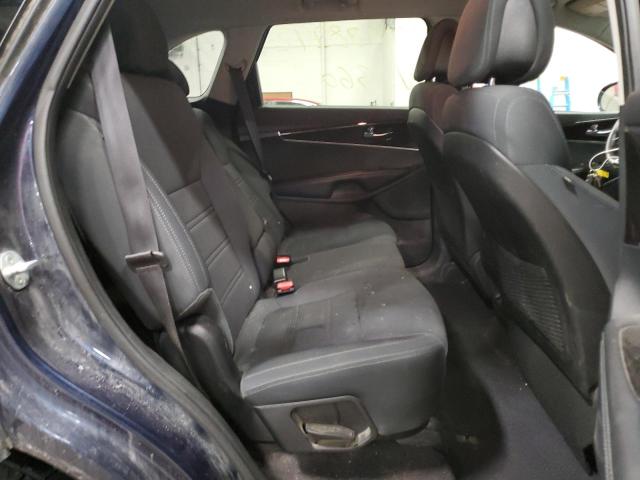 Photo 11 from auction – 2016 KIA SORENTO LX with VIN 5XYPGDA39GG110222