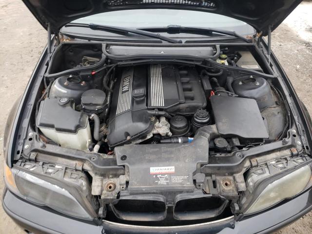 Photo 11 from auction – 2005 BMW 325 XI with VIN WBAEU33405PF63025