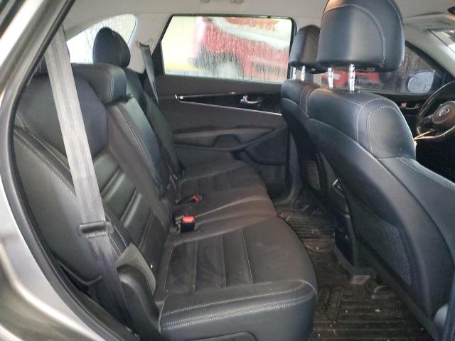 Photo 11 from auction – 2017 KIA SORENTO EX with VIN 5XYPHDA15HG275651