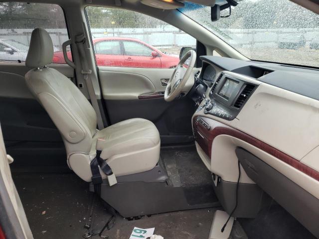 Photo 7 from auction – 2014 TOYOTA SIENNA XLE with VIN 5TDYK3DC2ES464964