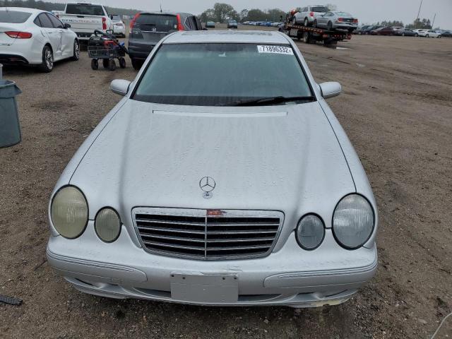 Photo 5 from auction – 2001 MERCEDES-BENZ E 320 with VIN WDBJF65J61B182475