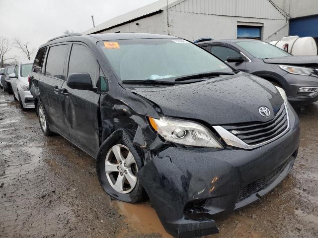 Photo 4 from auction – 2015 TOYOTA SIENNA LE with VIN 5TDKK3DC4FS683867