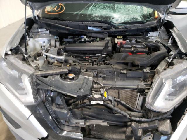 Photo 12 from auction – 2017 NISSAN ROGUE S with VIN KNMAT2MT6HP571359