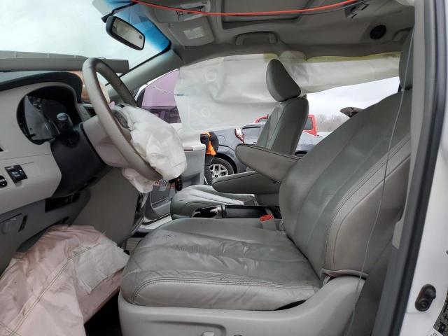 Photo 7 from auction – 2011 TOYOTA SIENNA XLE with VIN 5TDYK3DC8BS060756