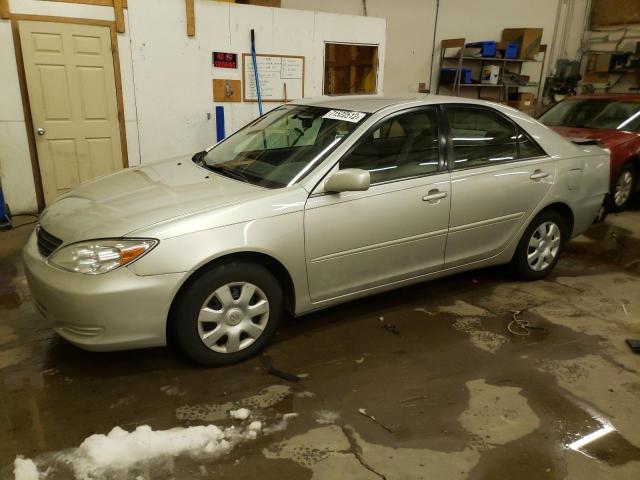 TOYOTA CAMRY LE 2004 with VIN 4T1BE32KX4U359232 - Photo from auction