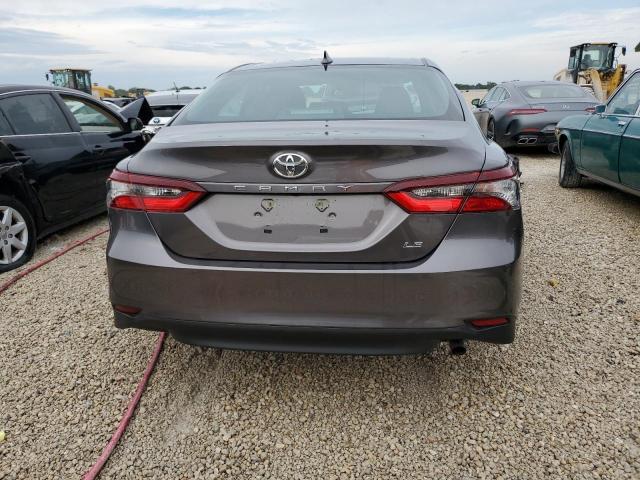 Photo 6 from auction – 2022 TOYOTA CAMRY LE with VIN 4T1C11AK2NU692936