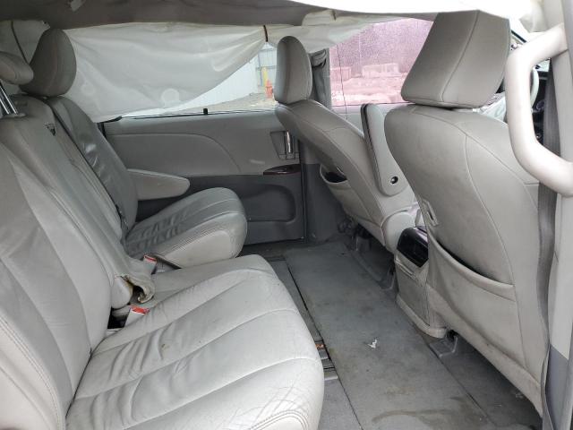 Photo 11 from auction – 2011 TOYOTA SIENNA XLE with VIN 5TDYK3DC8BS060756
