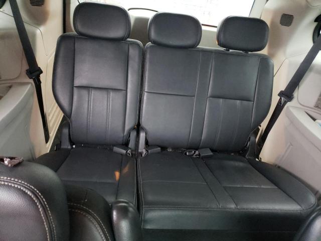 Photo 10 from auction – 2010 CHRYSLER TOWN & COU with VIN 2A4RR8DX1AR321064