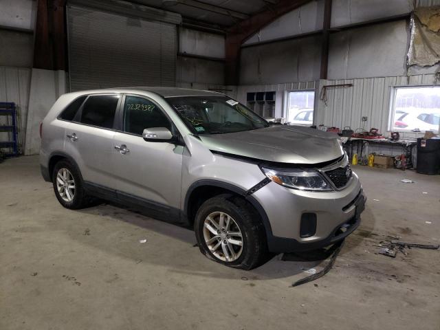 Photo 4 from auction – 2015 KIA SORENTO LX with VIN 5XYKT3A60FG660174