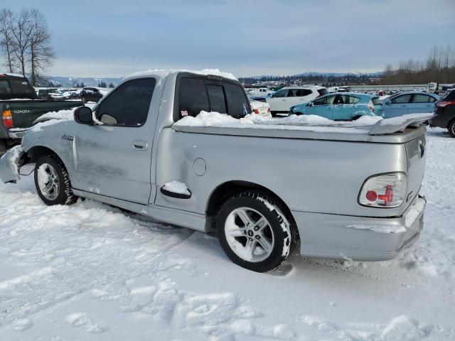 Photo 2 from auction – 2001 FORD F150 SVT L with VIN 2FTZF07351CA84428