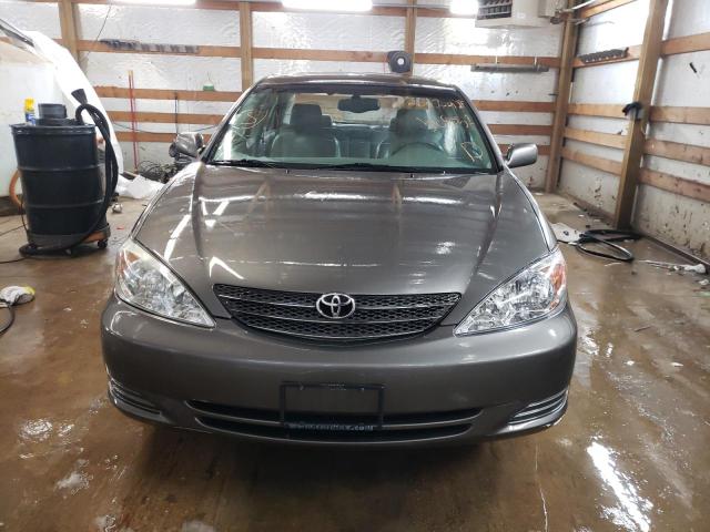 Photo 5 from auction – 2002 TOYOTA CAMRY LE with VIN 4T1BF30K52U509051