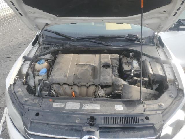 Photo 11 from auction – 2013 VOLKSWAGEN PASSAT SE with VIN 1VWBP7A34DC046969
