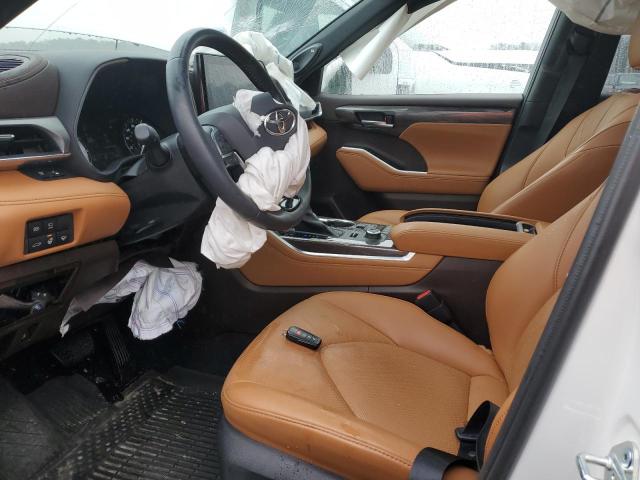 Photo 7 from auction – 2021 TOYOTA HIGHLANDER with VIN 5TDFZRBH6MS068815