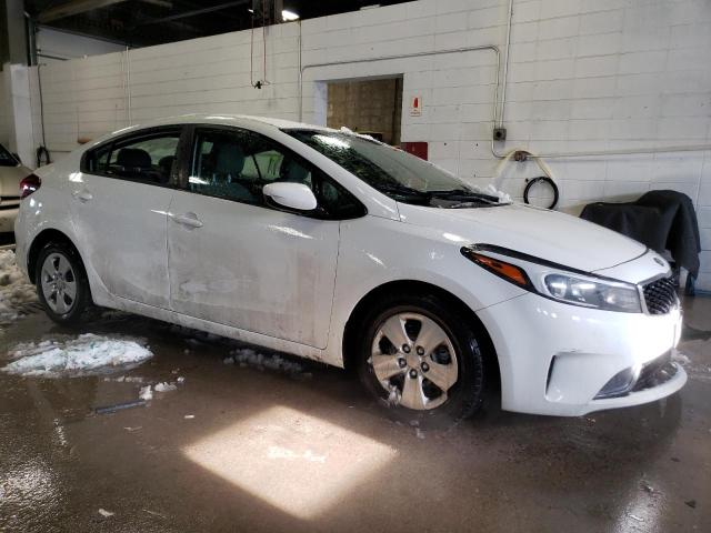 Photo 4 from auction – 2017 KIA FORTE LX with VIN 3KPFK4A78HE115357