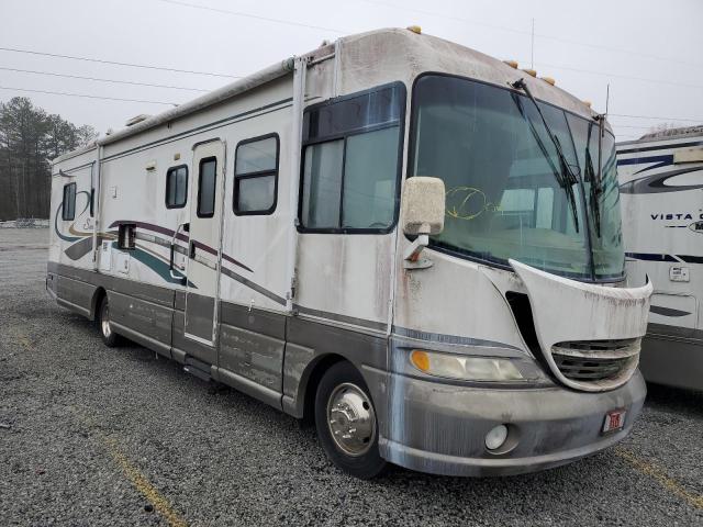 COACH SANTARA 2000 with VIN 3FCNF53S6XJA29042 - Photo from auction