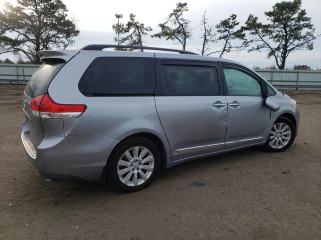 Photo 3 from auction – 2014 TOYOTA SIENNA XLE with VIN 5TDDK3DC9ES079271