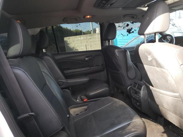 Photo 11 from auction – 2017 HONDA PILOT ELIT with VIN 5FNYF6H06HB060306