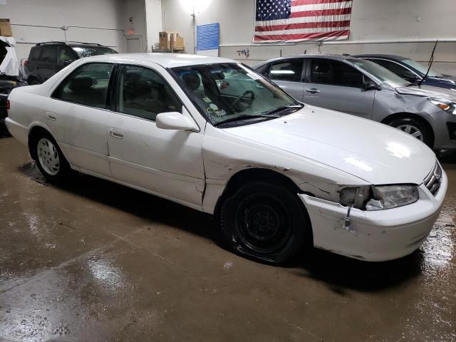 Photo 4 from auction – 2001 TOYOTA CAMRY CE with VIN 4T1BG22K21U779907