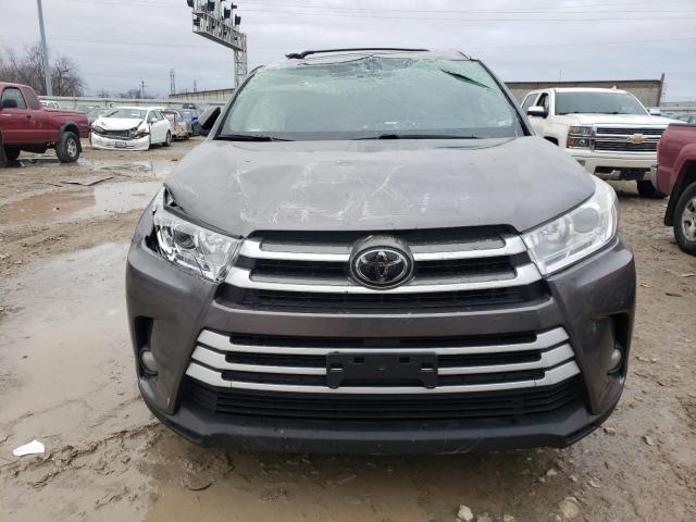 Photo 5 from auction – 2018 TOYOTA HIGHLANDER with VIN 5TDJZRFH2JS555929