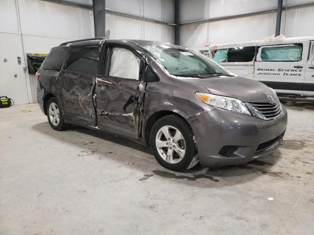 Photo 4 from auction – 2015 TOYOTA SIENNA LE with VIN 5TDKK3DC1FS640300